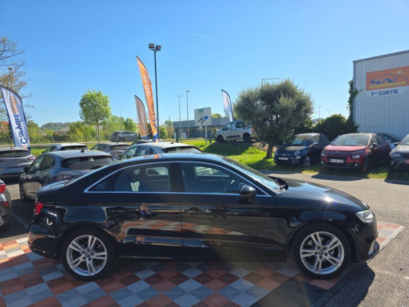 Photo 10 de l'offre de AUDI A3 SPORTBACK BERLINE 30 TDI 116 S Tronic 7 SPORT 4P GPS Xénon Plus SC JA17 à 19950€ chez Mérignac auto