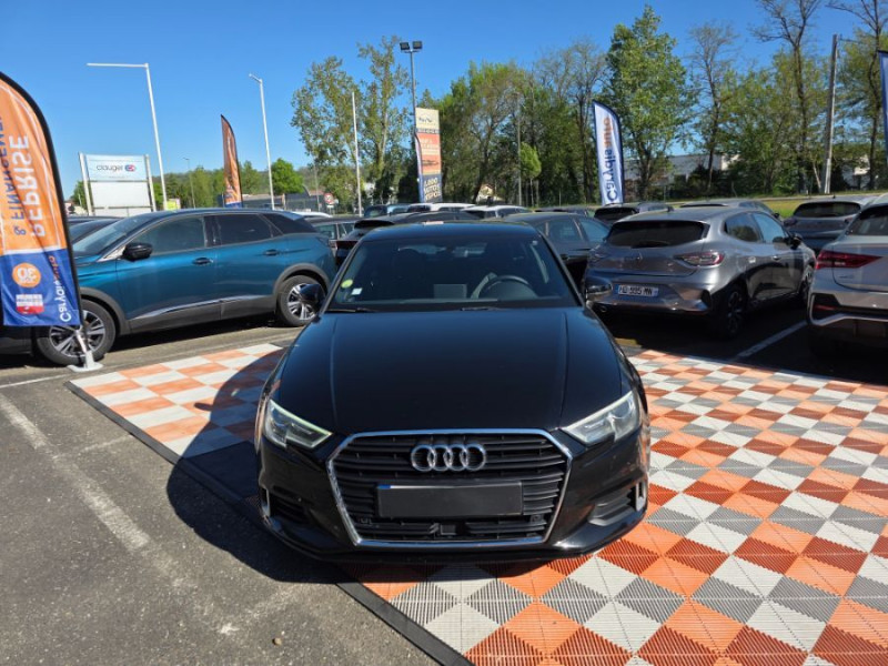 Photo 9 de l'offre de AUDI A3 SPORTBACK BERLINE 30 TDI 116 S Tronic 7 SPORT 4P GPS Xénon Plus SC JA17 à 19950€ chez Mérignac auto