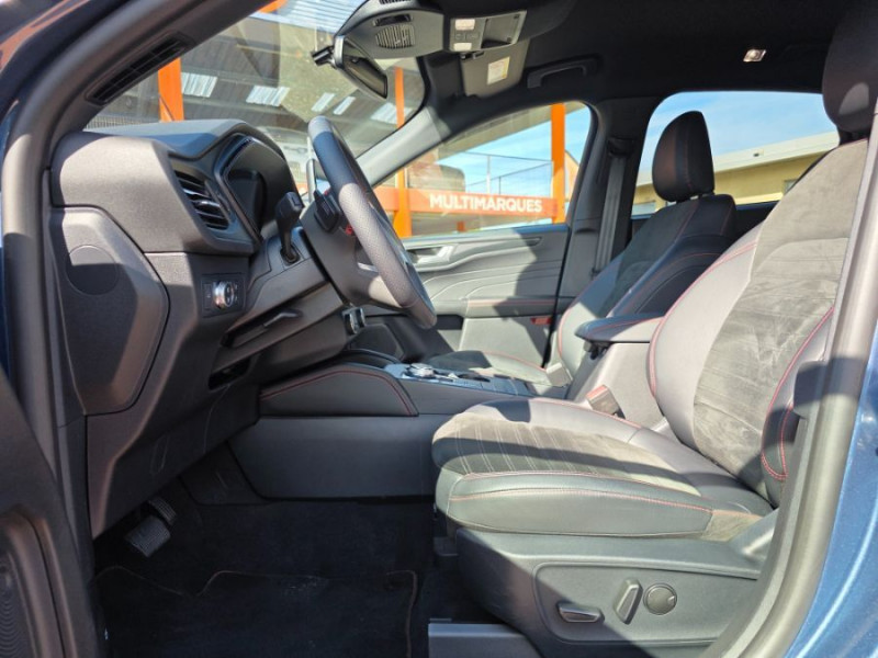 Photo 21 de l'offre de FORD KUGA 2.0 ECOBLUE D 120 BVA8 ST LINE X 360° Attel. Options... à 25950€ chez Mérignac auto