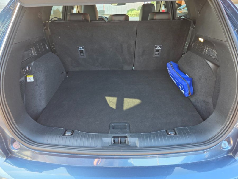 Photo 15 de l'offre de FORD KUGA 2.0 ECOBLUE D 120 BVA8 ST LINE X 360° Attel. Options... à 25950€ chez Mérignac auto
