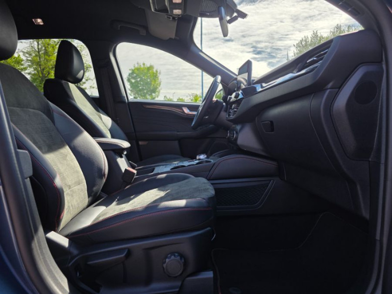 Photo 36 de l'offre de FORD KUGA 2.0 ECOBLUE D 120 BVA8 ST LINE X 360° Attel. Options... à 25950€ chez Mérignac auto