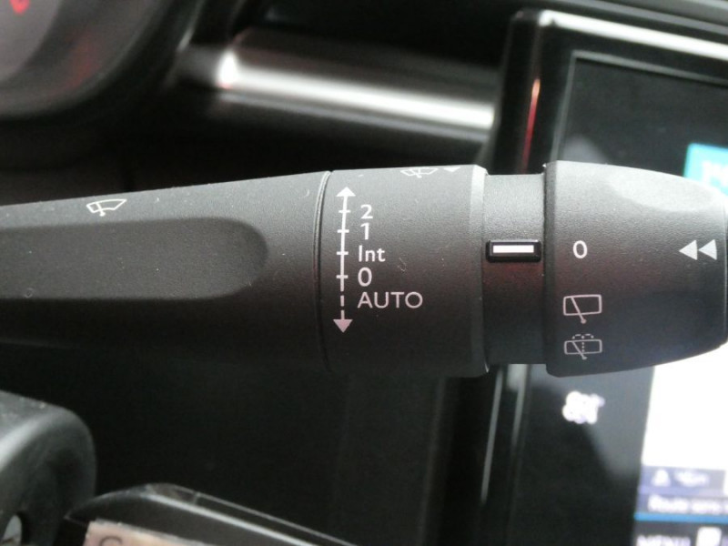 Photo 27 de l'offre de CITROEN C3 III 1.2 PureTech 83 MAX SHINE JA16 à 12950€ chez Mérignac auto