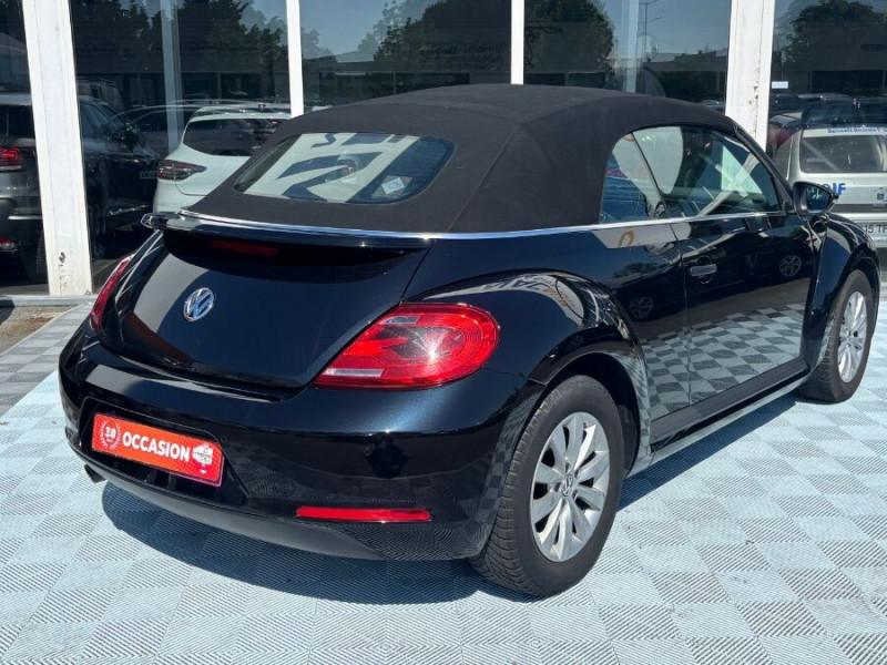 Photo 3 de l'offre de VOLKSWAGEN COCCINELLE CABRIOLET 1.2 TSI 105 BVM6 GPS Radars à 15950€ chez Mérignac auto