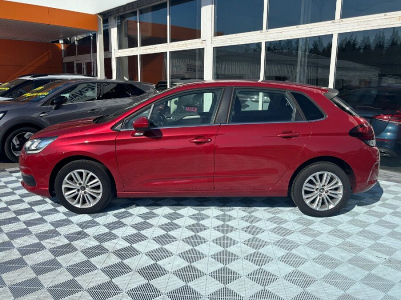 Photo 9 de l'offre de CITROEN C4 1.2 PureTech 110 FEEL CLIM Auto Radar Bluetooth à 9950€ chez Mérignac auto