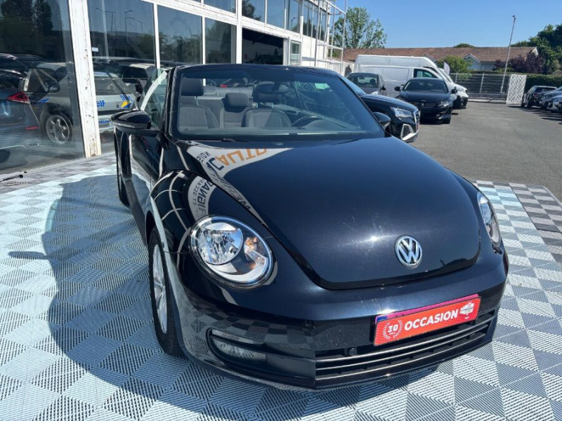 Photo 2 de l'offre de VOLKSWAGEN COCCINELLE CABRIOLET 1.2 TSI 105 BVM6 GPS Radars à 15950€ chez Mérignac auto