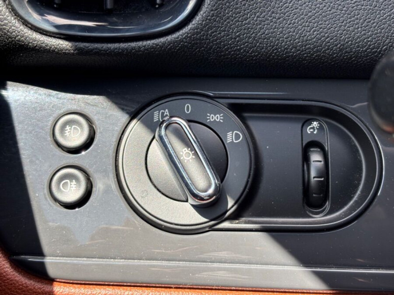 Photo 34 de l'offre de MINI COUNTRYMAN (F60) ONE D 115 BVA CUIR GPS Key Less CarPlay 1ère Main à 26950€ chez Mérignac auto