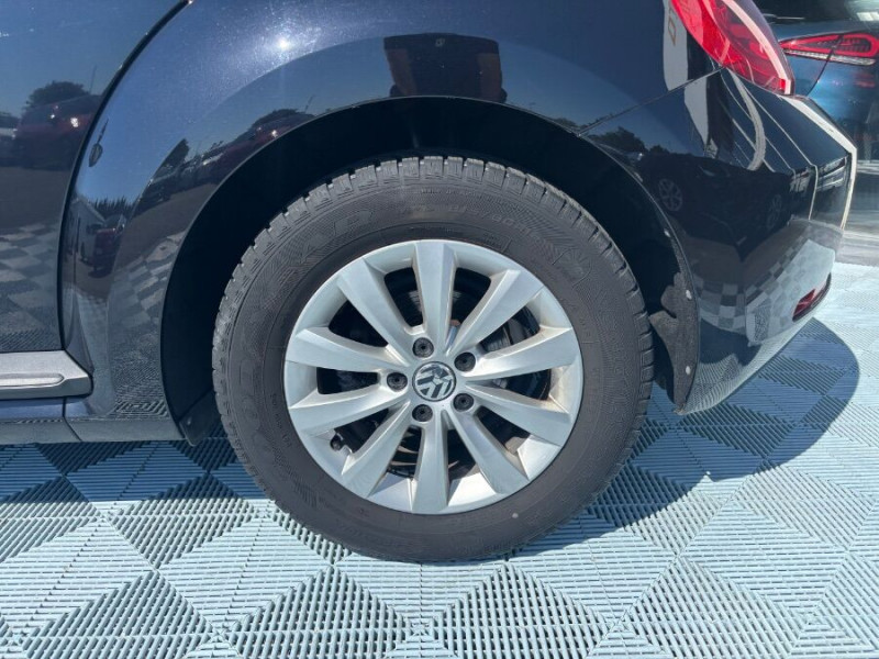 Photo 13 de l'offre de VOLKSWAGEN COCCINELLE CABRIOLET 1.2 TSI 105 BVM6 GPS Radars à 15950€ chez Mérignac auto