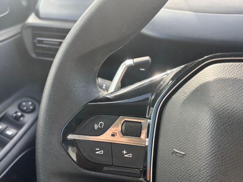 Photo 15 de l'offre de PEUGEOT RIFTER XL LONG 1.5 BlueHDi 130 EAT8 ALLURE Equipé TPMR 6PL à 32900€ chez Mérignac auto