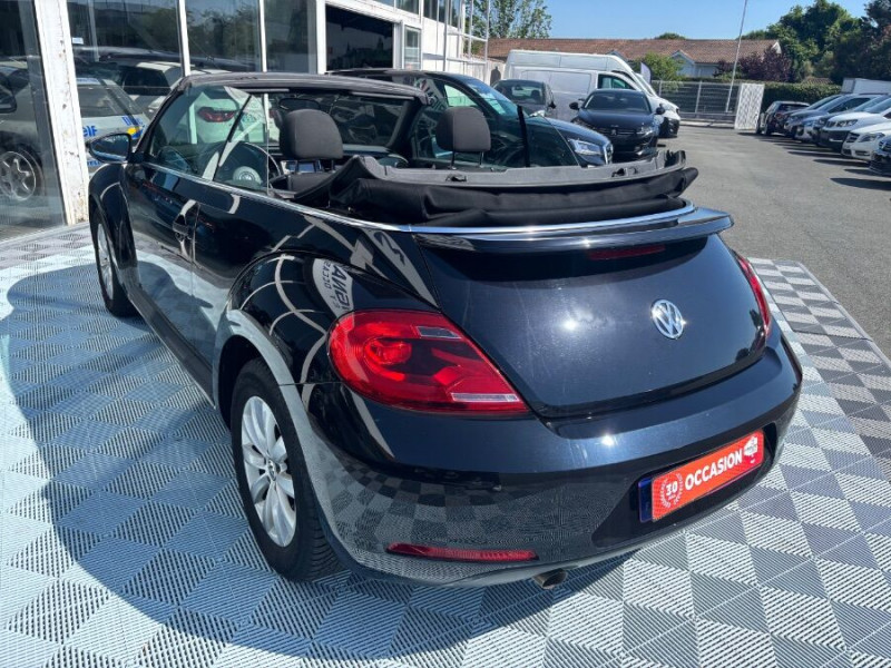 Photo 9 de l'offre de VOLKSWAGEN COCCINELLE CABRIOLET 1.2 TSI 105 BVM6 GPS Radars à 15950€ chez Mérignac auto