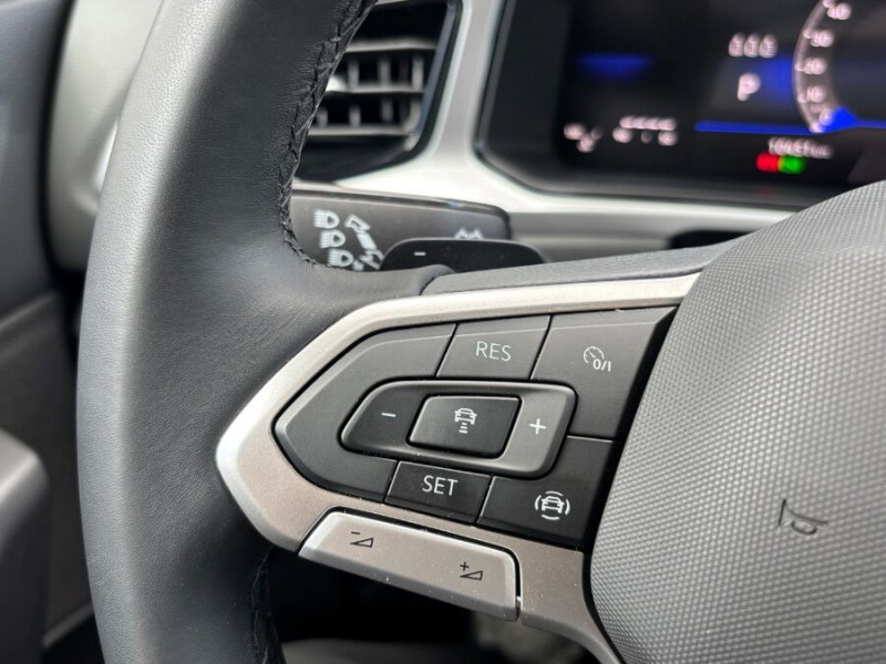 Photo 20 de l'offre de VOLKSWAGEN T-ROC 2.0 TDI 150 DSG STYLE EDITION 1ère Main à 31950€ chez Mérignac auto