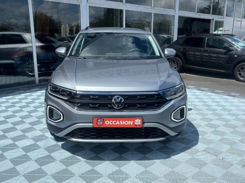 Photo 9 de l'offre de VOLKSWAGEN T-ROC 2.0 TDI 150 DSG STYLE EDITION 1ère Main à 31950€ chez Mérignac auto