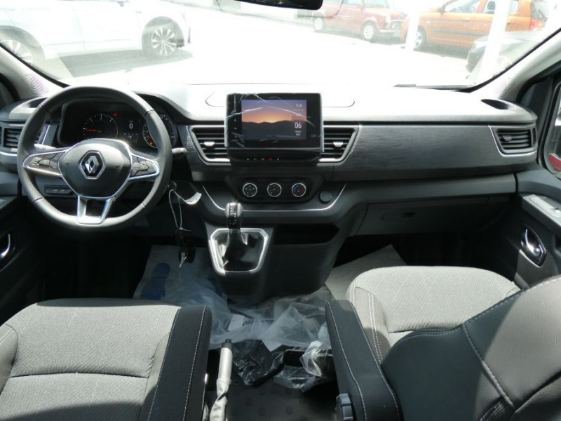 Photo 16 de l'offre de RENAULT TRAFIC VAN ANTILOPE VAN Aménagé NV FLEX 5 CONFORT 2.0 DCi 150 EAG9 L1 5PL Attel+Pte Vélo Dispo 10.26 à 66400€ chez Mérignac auto