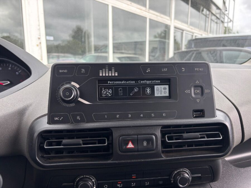 Photo 27 de l'offre de PEUGEOT RIFTER XL LONG 1.5 BlueHDi 100 ACTIVE 5PL Radars à 19950€ chez Mérignac auto