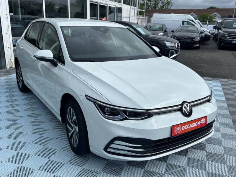 Photo 2 de l'offre de VOLKSWAGEN GOLF VIII 1.4 HYBRID 204 STYLE GPS Camera ACC LED+ 1ère Main à 25690€ chez Mérignac auto