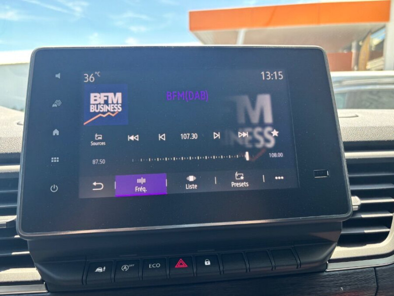 Photo 20 de l'offre de RENAULT TRAFIC VAN ANTILOPE VAN Aménagé NV FLEX 5 CONFORT 2.0 DCi 150 EAG9 L1 5PL Attel+Pte Vélo Dispo 10.26 à 66400€ chez Mérignac auto