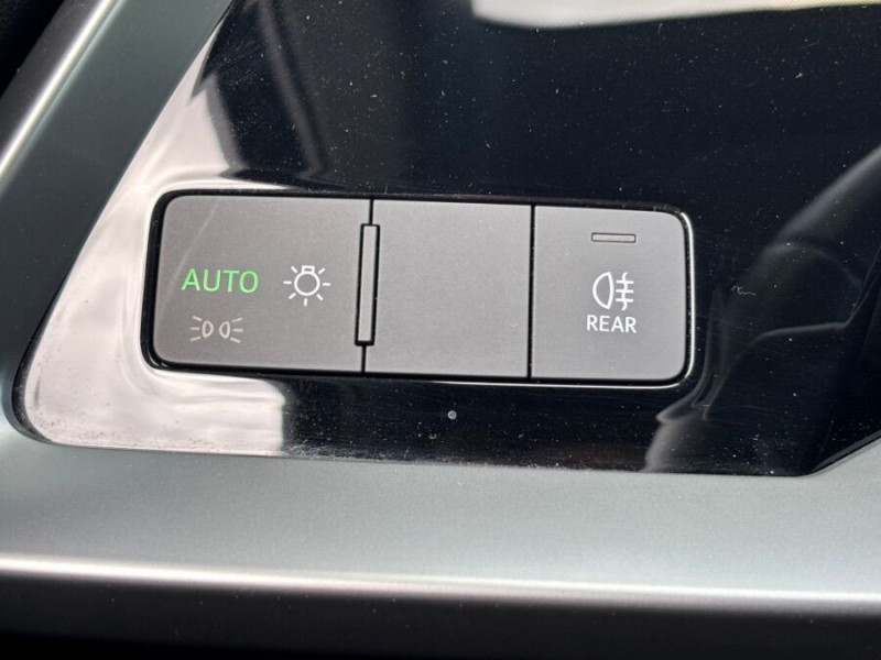 Photo 17 de l'offre de AUDI A3 SPORTBACK IV 35 TDI 150 S Tronic 7 PACK GPS Camera Radars 1ère Main à 25450€ chez Mérignac auto