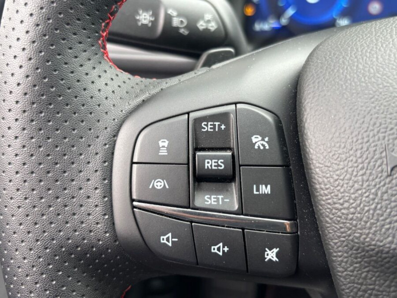 Photo 15 de l'offre de FORD KUGA 2.0 ECOBLUE D 120 BVA8 ST LINE X TOE 360° Attel. Options... à 26890€ chez Mérignac auto
