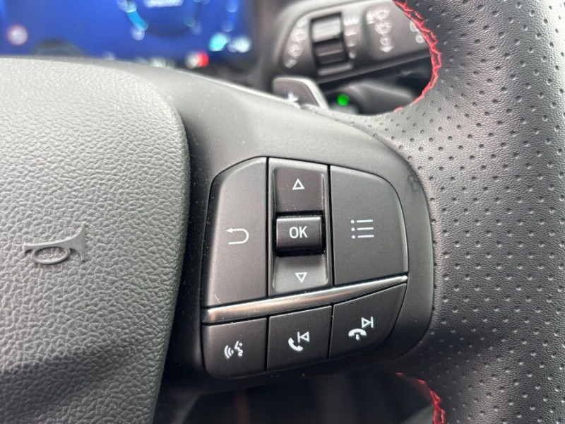 Photo 16 de l'offre de FORD KUGA 2.0 ECOBLUE D 120 BVA8 ST LINE X TOE 360° Attel. Options... à 26890€ chez Mérignac auto