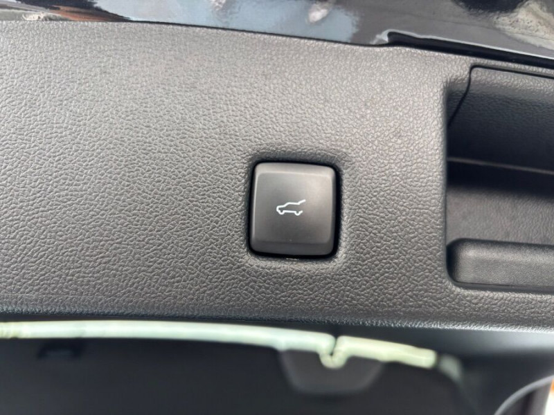 Photo 28 de l'offre de FORD KUGA 2.0 ECOBLUE D 120 BVA8 ST LINE X TOE 360° Attel. Options... à 26890€ chez Mérignac auto