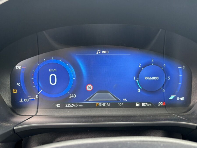 Photo 14 de l'offre de FORD KUGA 2.0 ECOBLUE D 120 BVA8 ST LINE X TOE 360° Attel. Options... à 26890€ chez Mérignac auto