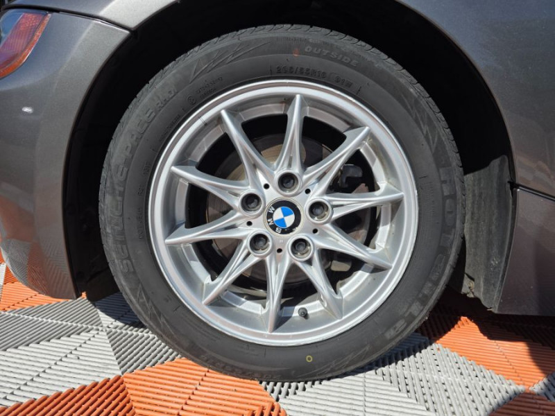 Photo 14 de l'offre de BMW Z4 2.5i 192cv 6 Cylindres BVA Cabriolet CUIR à 12450€ chez Mérignac auto