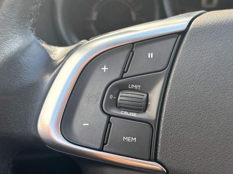 Photo 20 de l'offre de CITROEN C4 1.2 PureTech 110 FEEL CLIM Auto Radar Bluetooth à 9950€ chez Mérignac auto