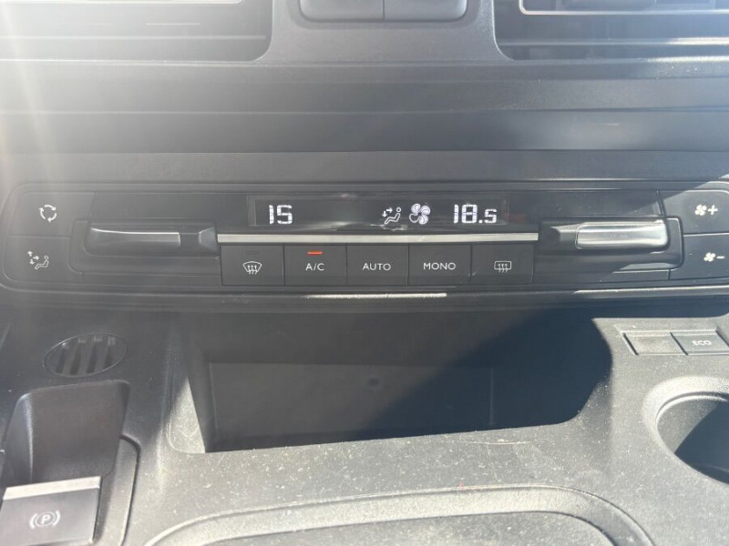 Photo 21 de l'offre de PEUGEOT RIFTER XL LONG 1.5 BlueHDi 130 EAT8 ALLURE Equipé TPMR 6PL en TVA à 32900€ chez Mérignac auto