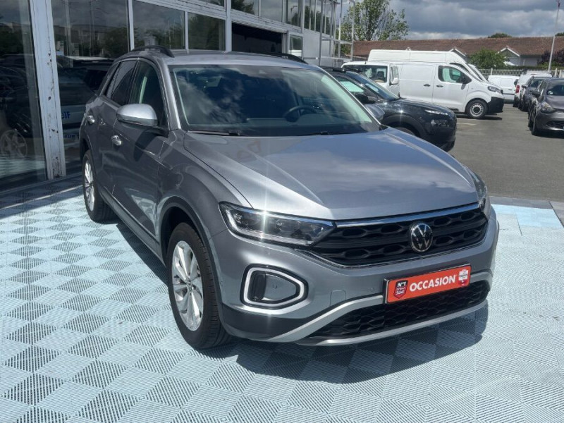 Photo 2 de l'offre de VOLKSWAGEN T-ROC 2.0 TDI 150 DSG STYLE EDITION Caméra Key Less 1ère Main à 31950€ chez Mérignac auto