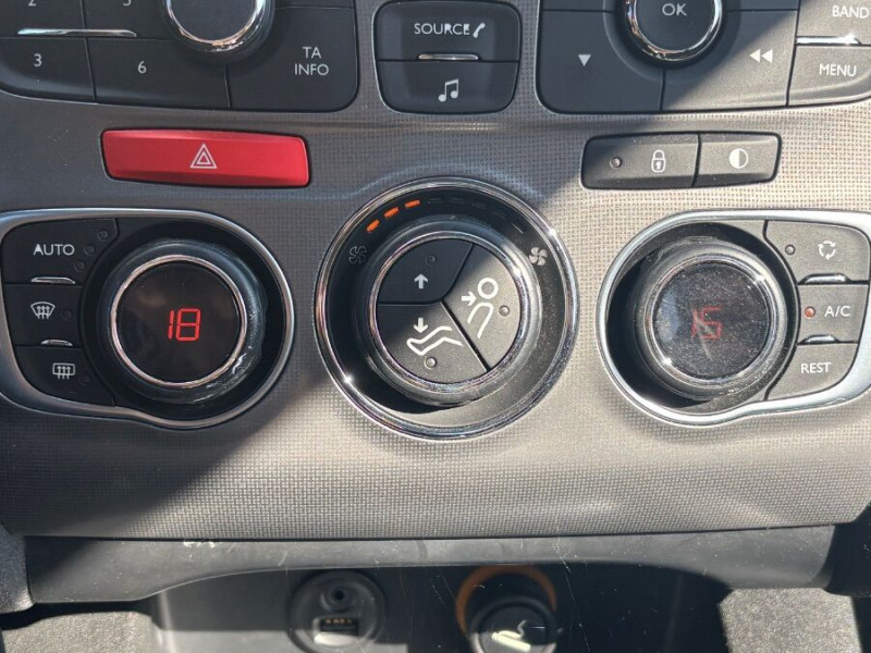 Photo 15 de l'offre de CITROEN C4 1.2 PureTech 110 FEEL CLIM Auto Radar Bluetooth à 9950€ chez Mérignac auto