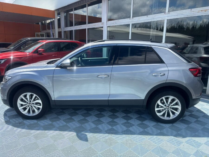 Photo 10 de l'offre de VOLKSWAGEN T-ROC 2.0 TDI 150 DSG STYLE EDITION Caméra Key Less 1ère Main à 31950€ chez Mérignac auto