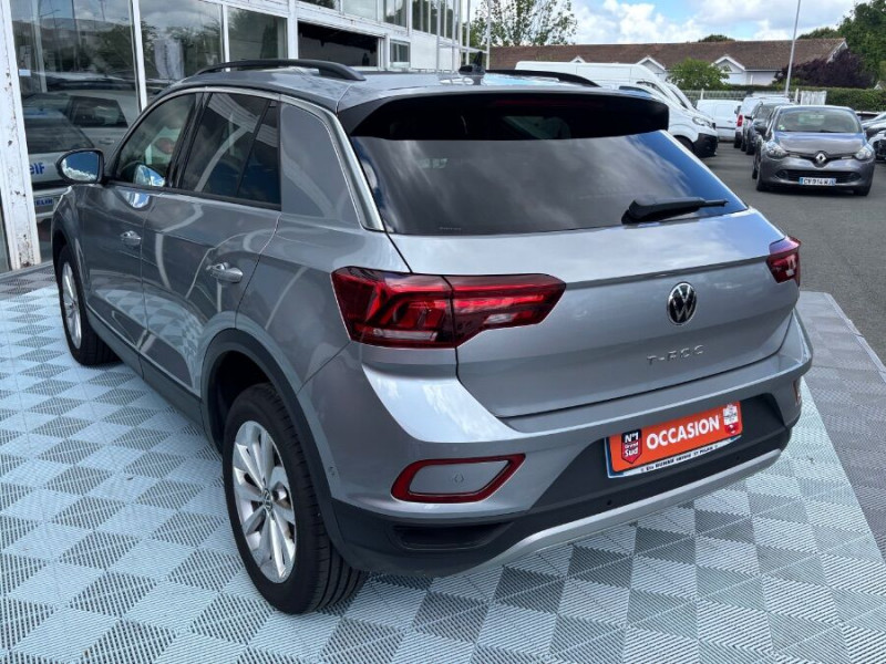 Photo 12 de l'offre de VOLKSWAGEN T-ROC 2.0 TDI 150 DSG STYLE EDITION Caméra Key Less 1ère Main à 31950€ chez Mérignac auto