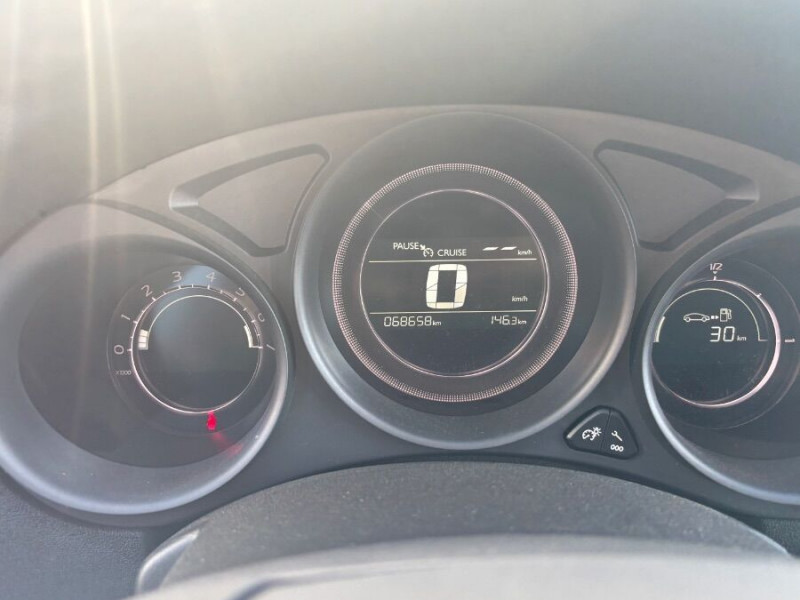 Photo 17 de l'offre de CITROEN C4 1.2 PureTech 110 FEEL CLIM Auto Radar Bluetooth à 9950€ chez Mérignac auto