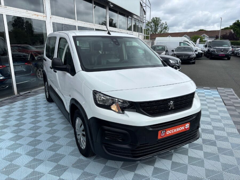 Photo 7 de l'offre de PEUGEOT RIFTER 1.2 PureTech 110 BVM6 ACTIVE GPS Bluetooth Attel. à 18950€ chez Mérignac auto