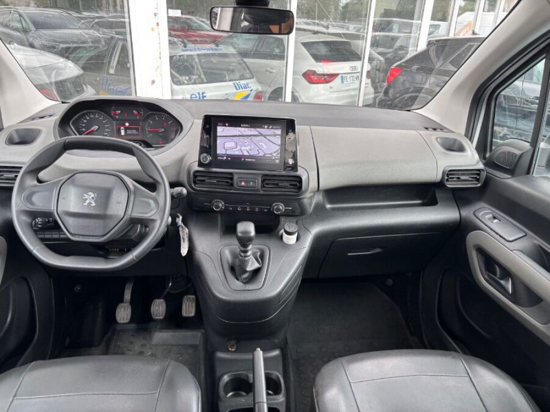 Photo 4 de l'offre de PEUGEOT RIFTER 1.2 PureTech 110 BVM6 ACTIVE GPS Bluetooth Attel. à 18950€ chez Mérignac auto