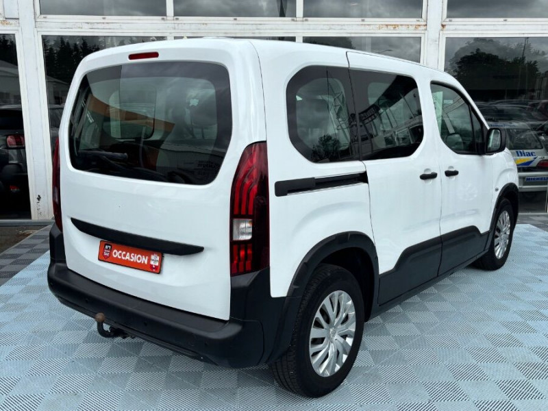 Photo 2 de l'offre de PEUGEOT RIFTER 1.2 PureTech 110 BVM6 ACTIVE GPS Bluetooth Attel. à 18950€ chez Mérignac auto