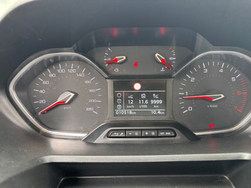 Photo 15 de l'offre de PEUGEOT RIFTER 1.2 PureTech 110 BVM6 ACTIVE GPS Bluetooth Attel. à 18950€ chez Mérignac auto