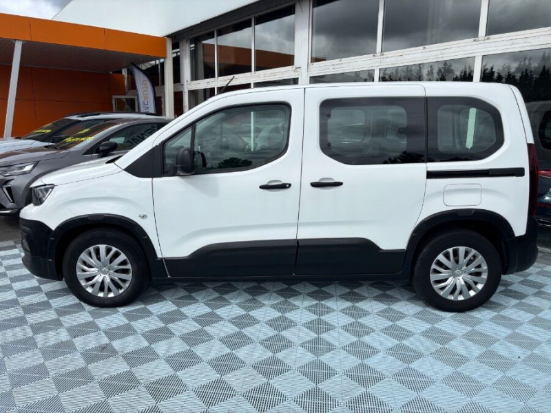 Photo 3 de l'offre de PEUGEOT RIFTER 1.2 PureTech 110 BVM6 ACTIVE GPS Bluetooth Attel. à 18950€ chez Mérignac auto