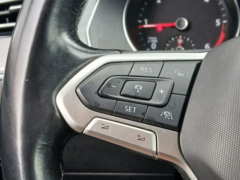Photo 24 de l'offre de VOLKSWAGEN PASSAT SW VIII 2.0 TDI 122 DSG7 STYLE BUSINESS GPS Radars ACC Hayon EL. 1ère Main à 21450€ chez Mérignac auto