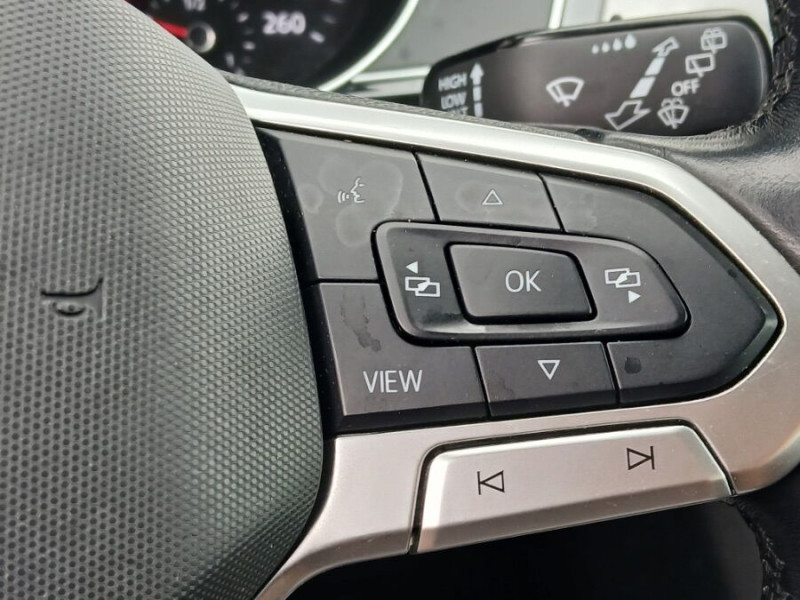 Photo 25 de l'offre de VOLKSWAGEN PASSAT SW VIII 2.0 TDI 122 DSG7 STYLE BUSINESS GPS Radars ACC Hayon EL. 1ère Main à 21450€ chez Mérignac auto