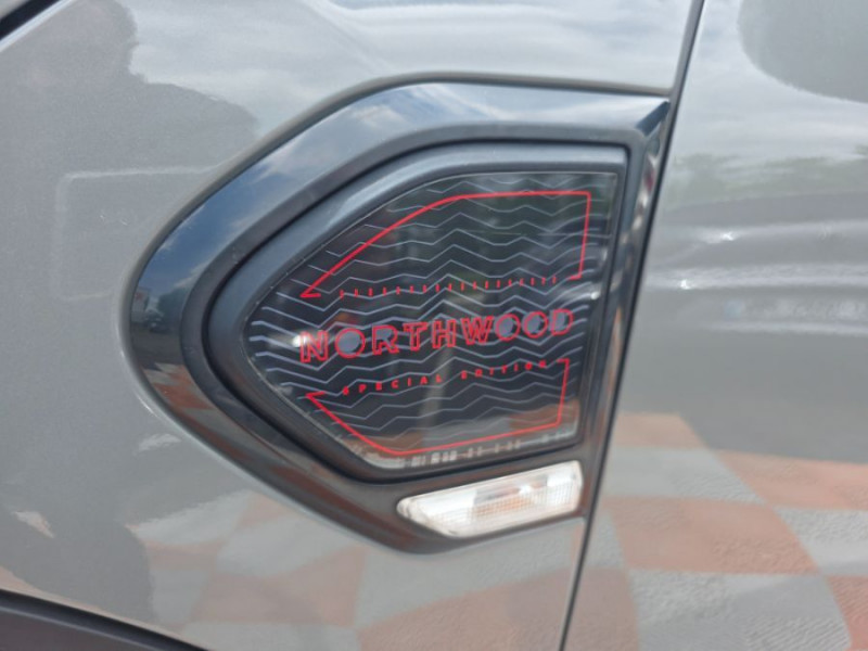 Photo 27 de l'offre de MINI COUNTRYMAN (F60) 1.5i 136 BVA7 COOPER Edition NORTHWOOD TOE Hayon EL. à 24900€ chez Mérignac auto