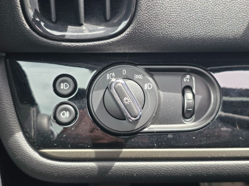 Photo 33 de l'offre de MINI COUNTRYMAN (F60) 1.5i 136 BVA7 COOPER Edition NORTHWOOD TOE Hayon EL. à 24900€ chez Mérignac auto