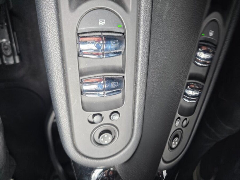 Photo 38 de l'offre de MINI COUNTRYMAN (F60) 1.5i 136 BVA7 COOPER Edition NORTHWOOD TOE Hayon EL. à 24900€ chez Mérignac auto