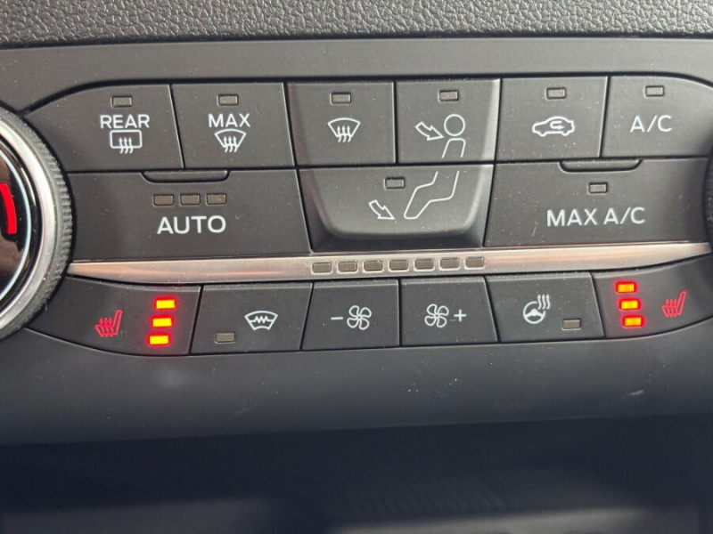 Photo 17 de l'offre de FORD KUGA 2.0 ECOBLUE D 120 BVA8 ST LINE X 360° Attel. Options... à 24950€ chez Mérignac auto