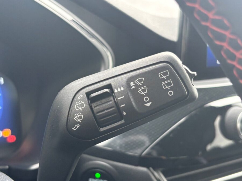 Photo 34 de l'offre de FORD KUGA 2.0 ECOBLUE D 120 BVA8 ST LINE X 360° Attel. Options... à 24950€ chez Mérignac auto