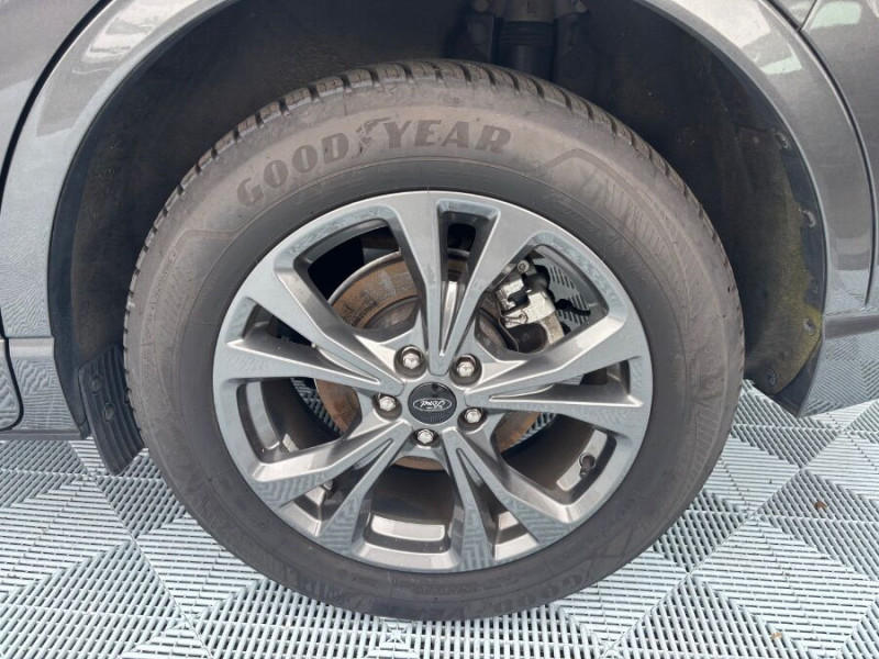 Photo 32 de l'offre de FORD KUGA 2.0 ECOBLUE D 120 BVA8 ST LINE X 360° Attel. Options... à 24950€ chez Mérignac auto