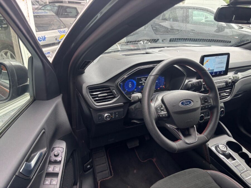 Photo 15 de l'offre de FORD KUGA 2.0 ECOBLUE D 120 BVA8 ST LINE X 360° Attel. Options... à 24950€ chez Mérignac auto