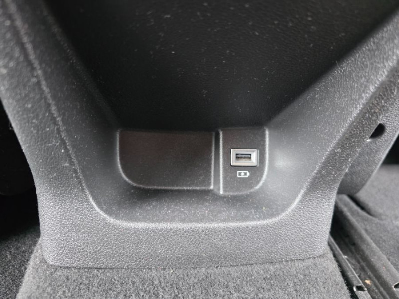 Photo 26 de l'offre de PEUGEOT RIFTER 1.5 BlueHDi 130 BVM6 GT JA17 230V Attel. à 21950€ chez Mérignac auto