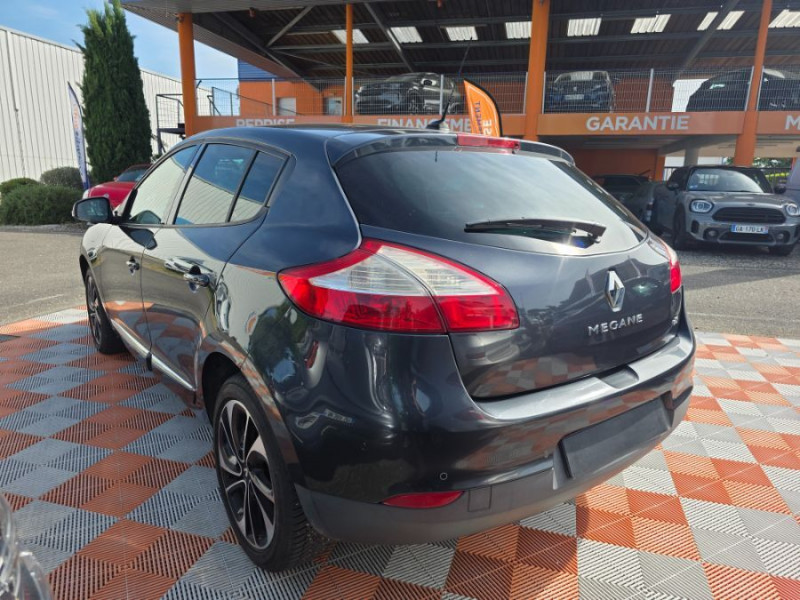 Photo 2 de l'offre de RENAULT MEGANE III 1.5 DCI 110 BVM6 Ph.3 BOSE Camera JA17 Suivie à 8900€ chez Mérignac auto