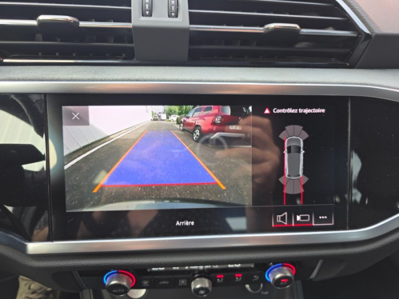Photo 6 de l'offre de AUDI Q3 35 TDI 150 S tronic 7 S LINE JA19 LED Hayon EL. 1ère Main à 28900€ chez Mérignac auto