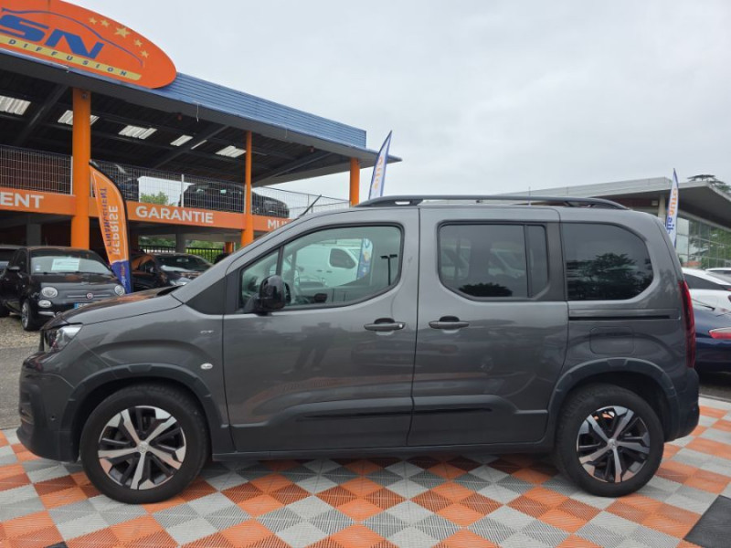 Photo 8 de l'offre de PEUGEOT RIFTER 1.5 BlueHDi 130 BVM6 GT JA17 230V Attel. à 21950€ chez Mérignac auto